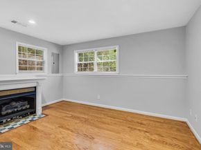 6013 Riddle Walk, Alexandria VA 22312