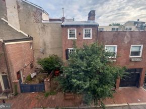 1136 Waverly Street, Philadelphia PA 19147