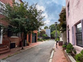 1136 Waverly Street, Philadelphia PA 19147