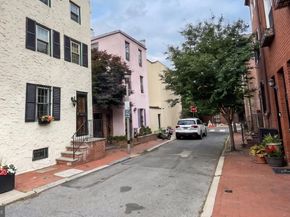 1136 Waverly Street, Philadelphia PA 19147