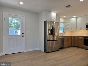 10 Linden Lane, Levittown PA 19054