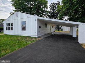 10 Linden Lane, Levittown PA 19054