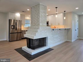 10 Linden Lane, Levittown PA 19054