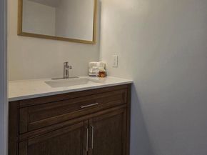 10 Linden Lane, Levittown PA 19054