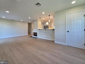 10 Linden Lane, Levittown PA 19054