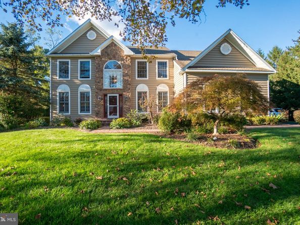1066 N Kimbles Road, Yardley PA 19067