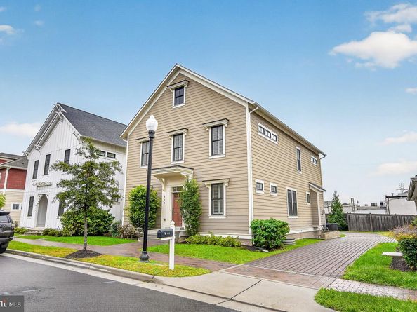 643 Jefferson Street, Herndon VA 20170