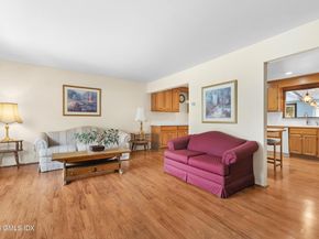 21 Amherst Road, Riverside CT 06878