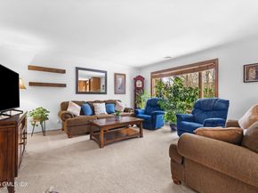 21 Amherst Road, Riverside CT 06878