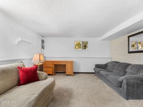 21 Amherst Road, Riverside CT 06878