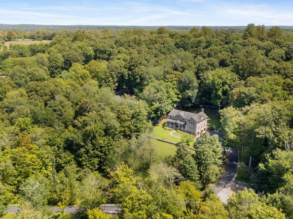 279 E Middle Patent Road, Greenwich CT 06831