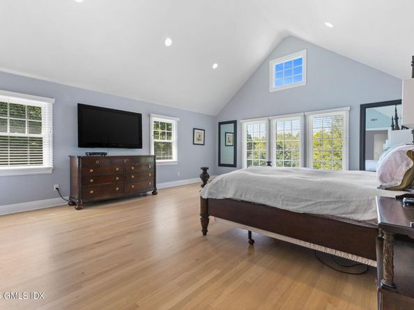279 E Middle Patent Road, Greenwich CT 06831