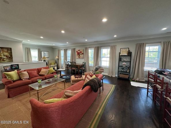 4 Armonk Street, Greenwich CT 06830