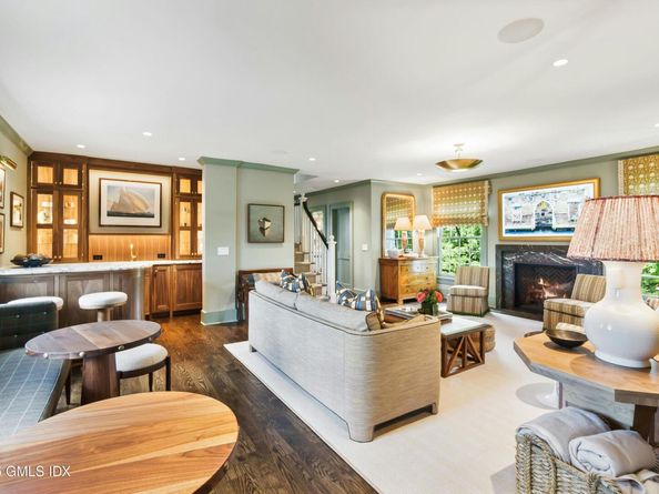 25 Tokeneke Trail, Darien CT 06820