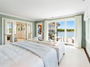 25 Tokeneke Trail, Darien CT 06820