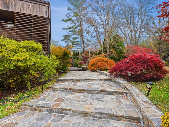 198 E Middle Patent Road, Greenwich CT 06831