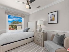 506 W Oceanfront 2, Newport Beach CA 92661