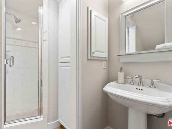 506 W Oceanfront 2, Newport Beach CA 92661