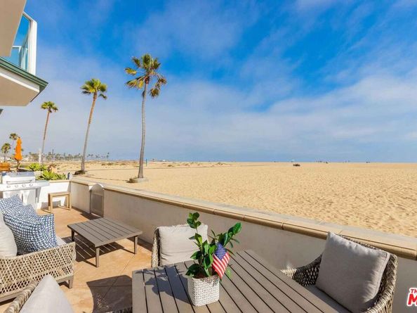 506 W Oceanfront 2, Newport Beach CA 92661