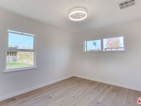 8252 Babcock Avenue, North Hollywood CA 91605