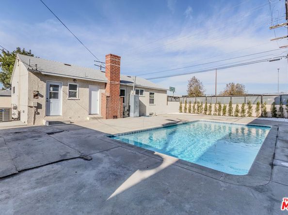 8252 Babcock Avenue, North Hollywood CA 91605