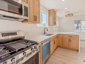 8252 Babcock Avenue, North Hollywood CA 91605