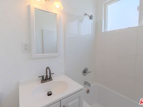 8252 Babcock Avenue, North Hollywood CA 91605