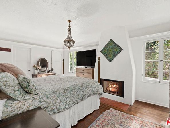 1721 Benedict Canyon Drive, Beverly Hills CA 90210