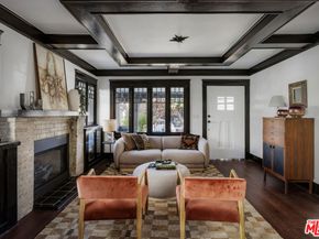 3907 Walton Avenue, Los Angeles CA 90037