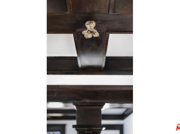 3907 Walton Avenue, Los Angeles CA 90037