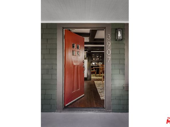 3907 Walton Avenue, Los Angeles CA 90037