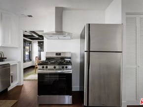 3907 Walton Avenue, Los Angeles CA 90037