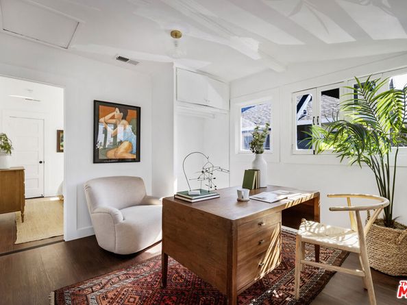 3907 Walton Avenue, Los Angeles CA 90037