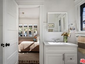 3907 Walton Avenue, Los Angeles CA 90037