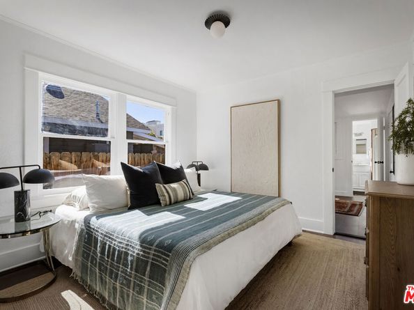 3907 Walton Avenue, Los Angeles CA 90037