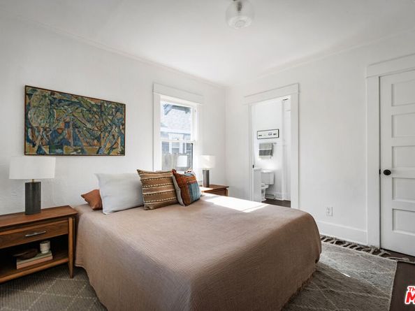 3907 Walton Avenue, Los Angeles CA 90037