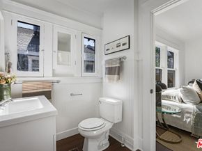 3907 Walton Avenue, Los Angeles CA 90037