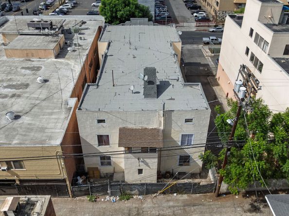 746 S Bonnie Brae Street, Los Angeles CA 90057