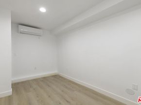 1824 10th Street, Santa Monica CA 90404