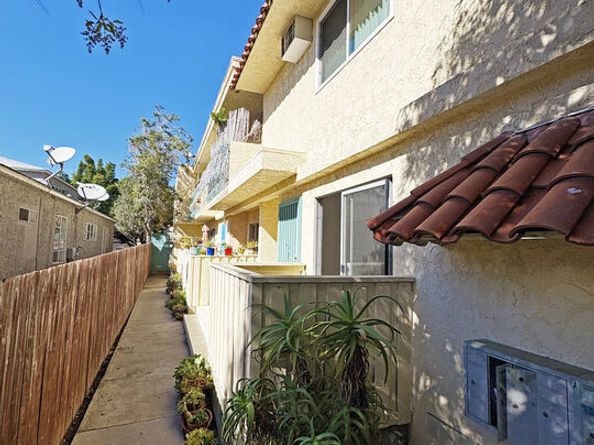 12025 Washington Place, Los Angeles CA 90066