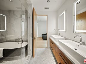 212 Bay Street 102, Santa Monica CA 90405