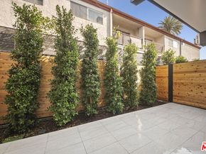 212 Bay Street 102, Santa Monica CA 90405