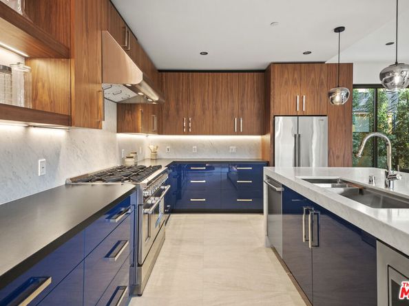 212 Bay Street 102, Santa Monica CA 90405