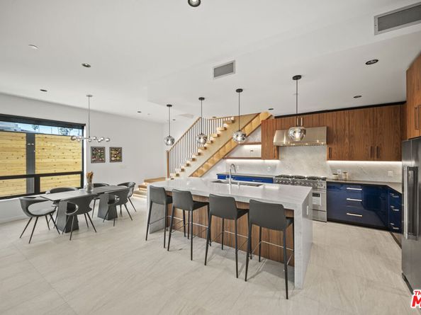 212 Bay Street 102, Santa Monica CA 90405