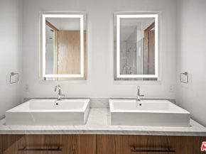 212 Bay Street 102, Santa Monica CA 90405