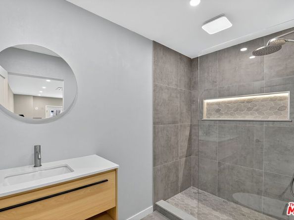 7127 Saranac Street, San Diego CA 92115