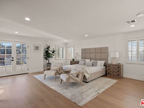 17011 Gledhill Street, Northridge CA 91325