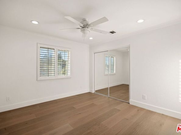 17011 Gledhill Street, Northridge CA 91325