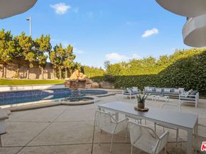 17011 Gledhill Street, Northridge CA 91325