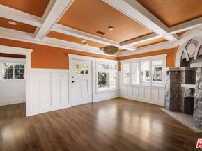 2074 W 29th Street, Los Angeles CA 90018